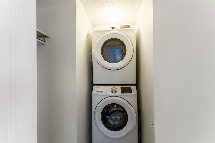 610 1228 Marinaside Crescent Vancouver, BC - 25