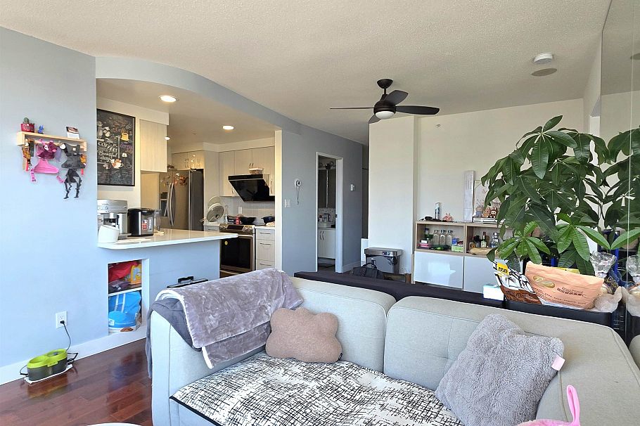 2709 1008 Cambie Street Vancouver, BC - 9