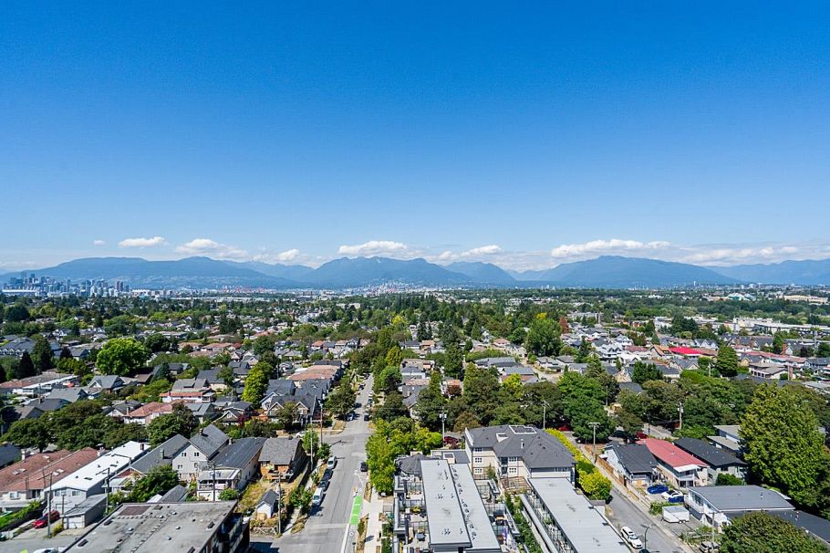 3932 Dumfries Street Vancouver, BC - 33