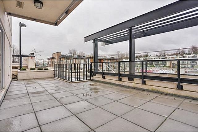 313 317 Bewicke Avenue North Vancouver, BC - 3