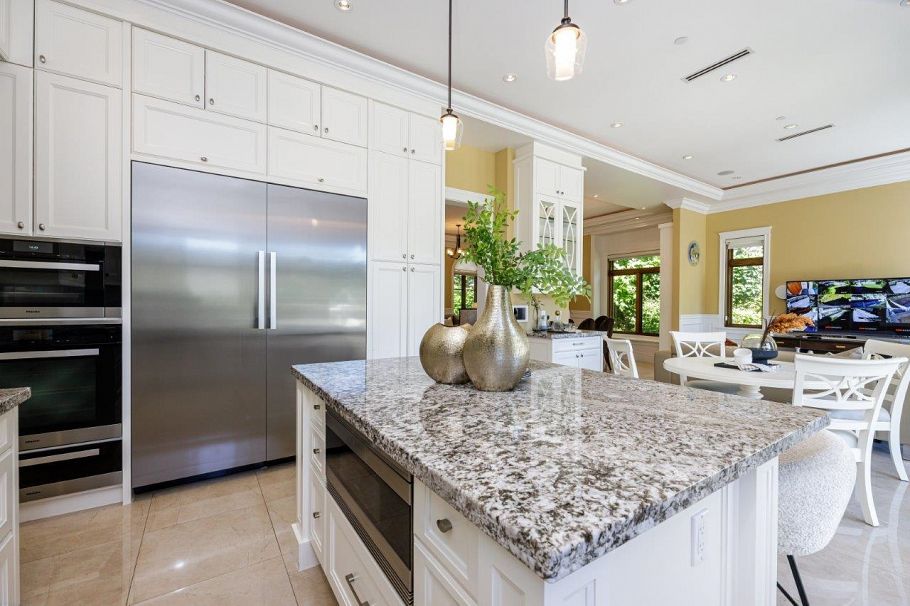 3928 W 34th Avenue Vancouver, BC - 11