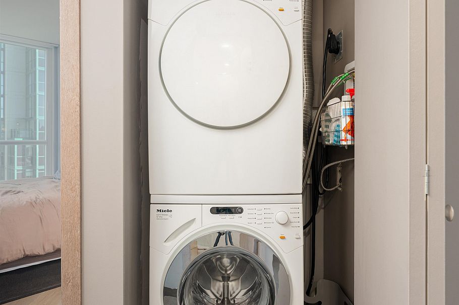 805 388 Drake Street Vancouver, BC - 17