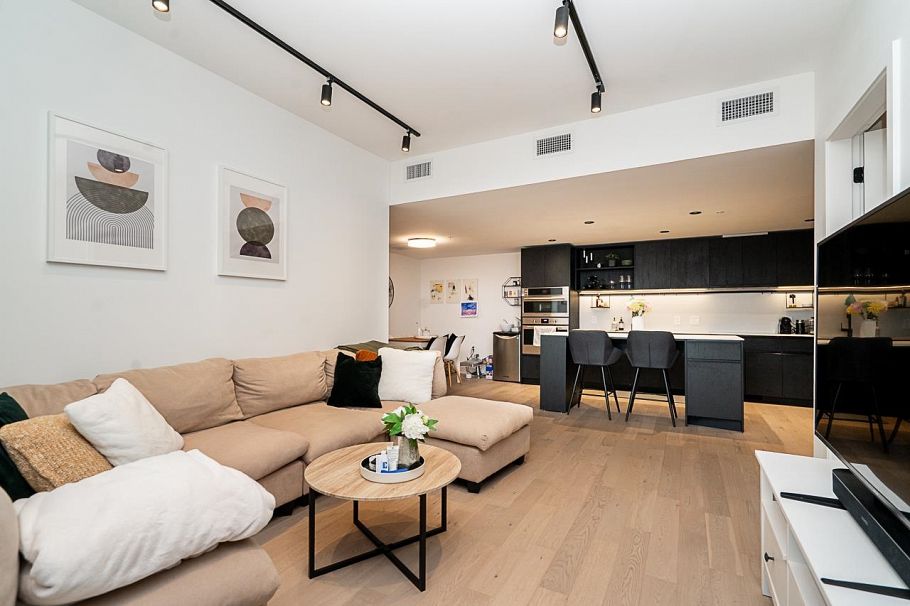 3932 Dumfries Street Vancouver, BC - 5