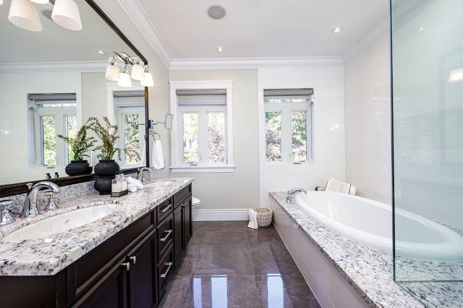 3928 W 34th Avenue Vancouver, BC - 18