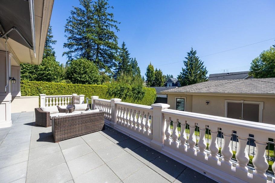 3928 W 34th Avenue Vancouver, BC - 36