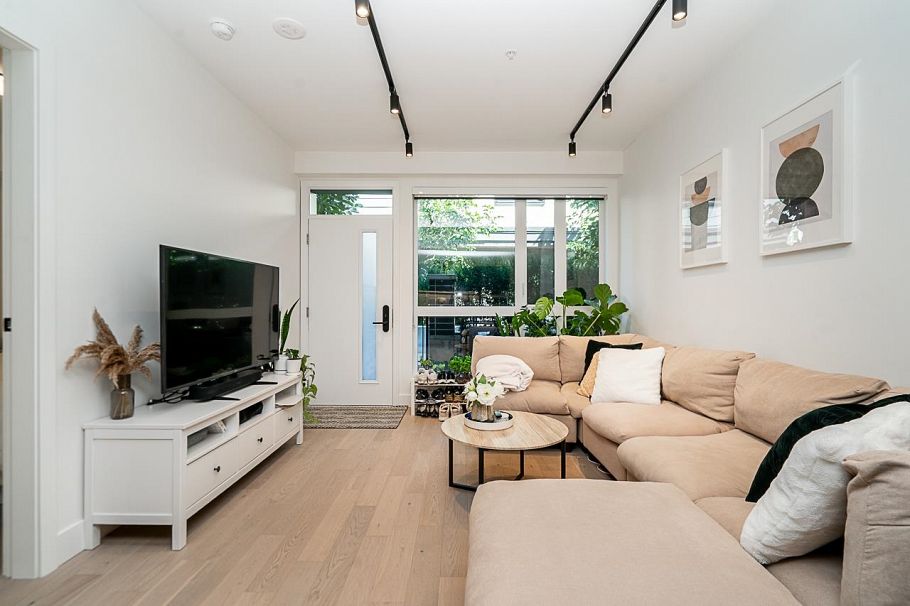 3932 Dumfries Street Vancouver, BC - 7