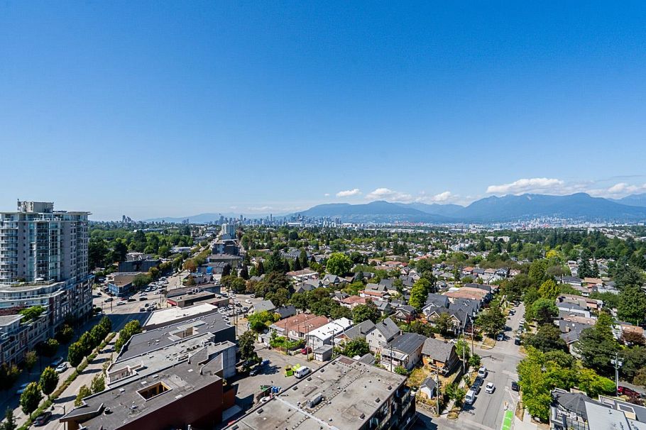 3932 Dumfries Street Vancouver, BC - 32