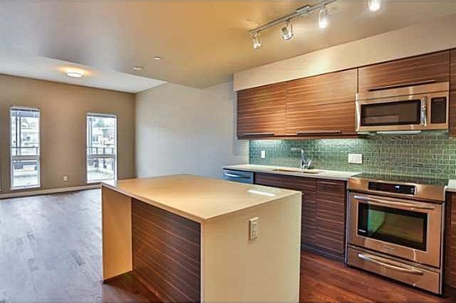 313 317 Bewicke Avenue North Vancouver, BC - 5