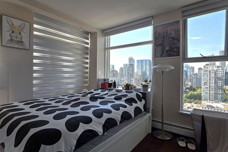 2709 1008 Cambie Street Vancouver, BC - 4