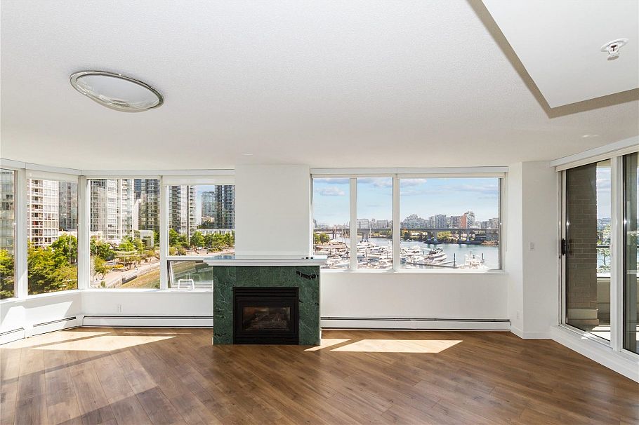 610 1228 Marinaside Crescent Vancouver, BC - 6