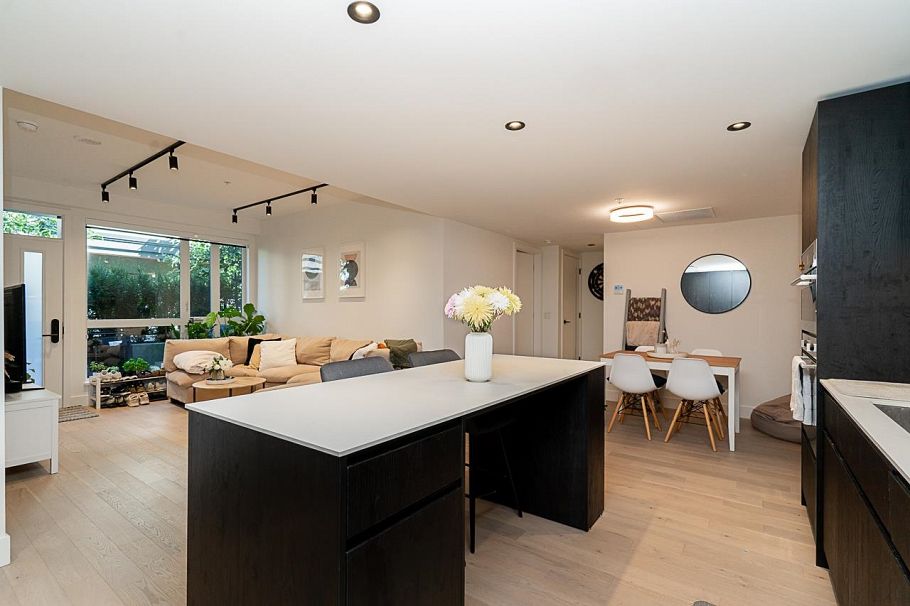 3932 Dumfries Street Vancouver, BC - 11