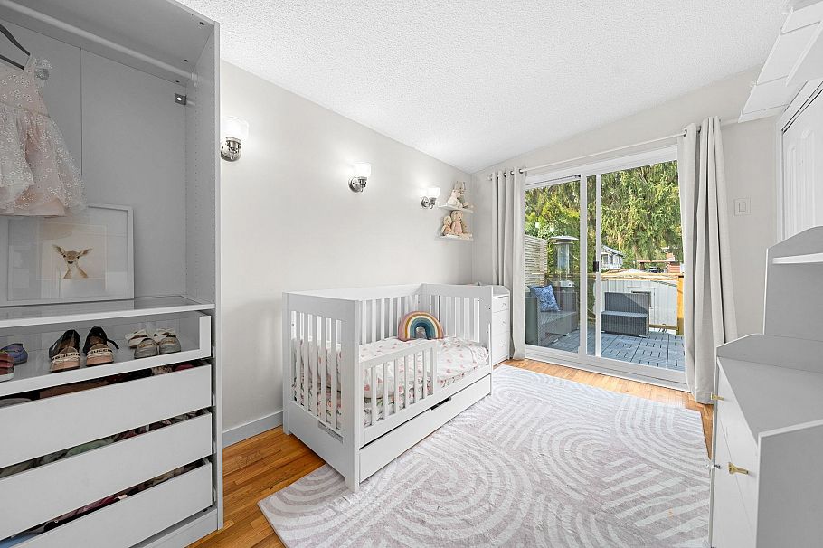 530 W 14th Street North Vancouver, BC - 16