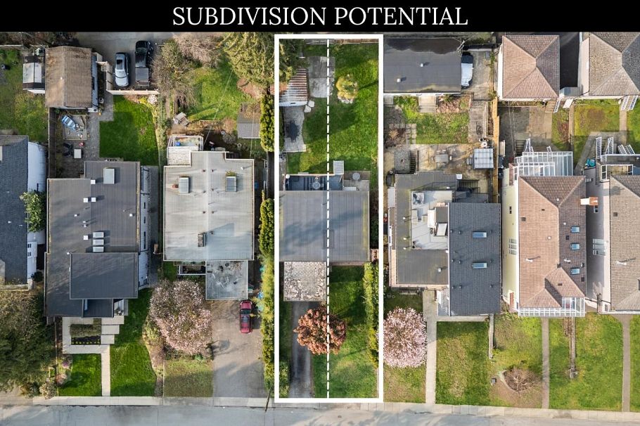 530 W 14th Street North Vancouver, BC - 37