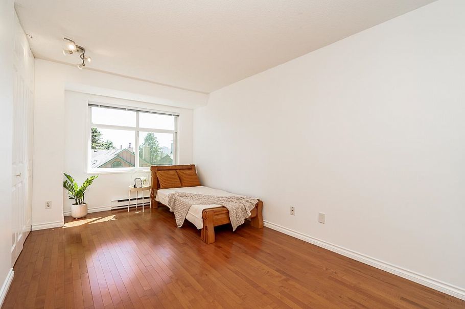 34 900 W 17th Street North Vancouver, BC - 21