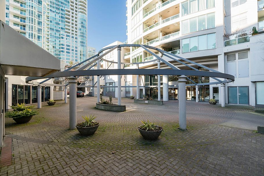 604 1500 Howe Street Vancouver, BC - 23