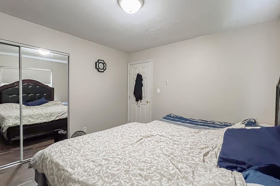 1553 Burrill Avenue North Vancouver, BC - 13