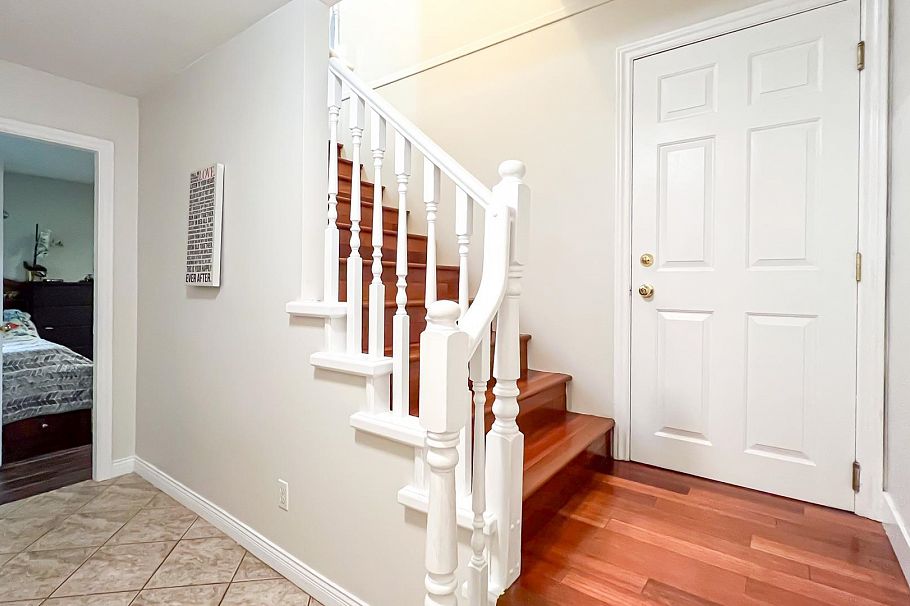 1553 Burrill Avenue North Vancouver, BC - 15