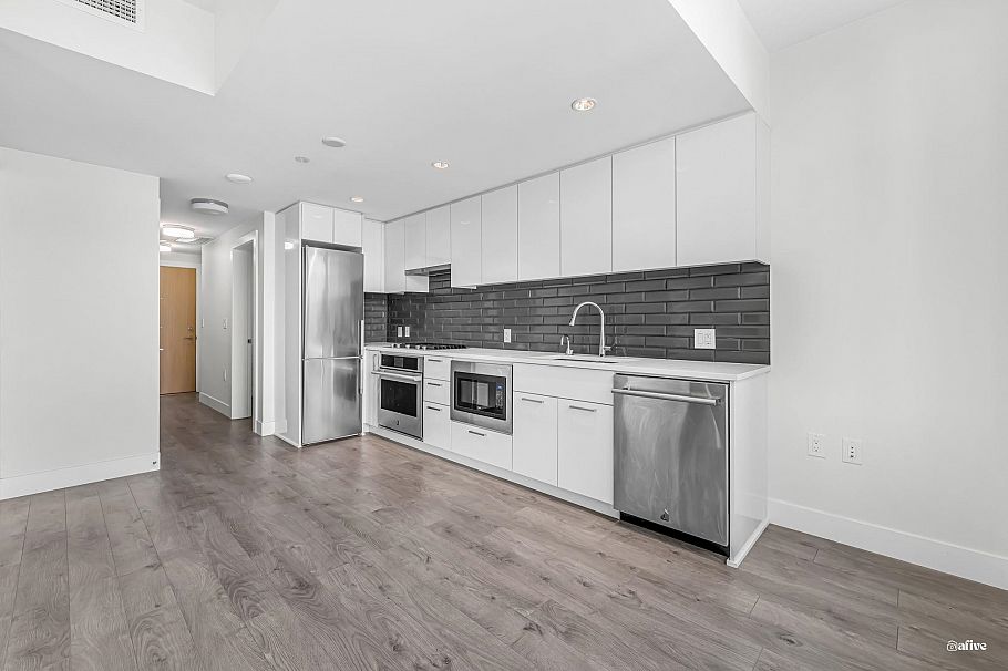 614 3451 Sawmill Crescent Vancouver, BC - 7