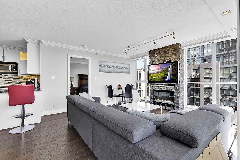 2404 1199 Seymour Street Vancouver, BC - 2