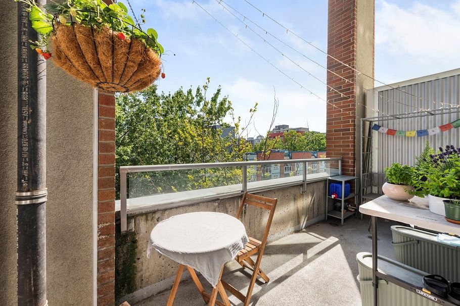 411 289 Alexander Street Vancouver, BC - 17