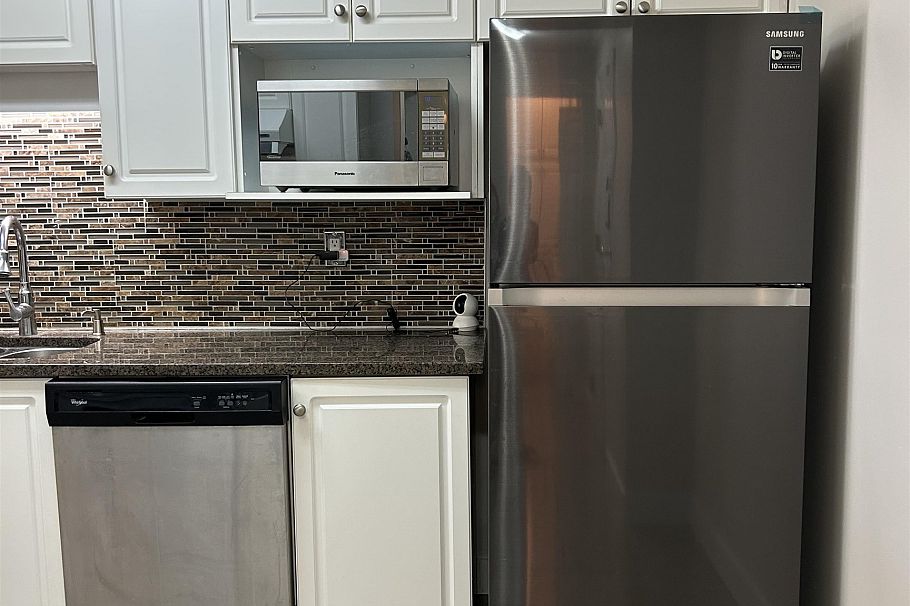 203 1958 E 47th Avenue Vancouver, BC - 11