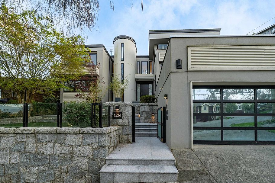 4524 W 1st Avenue Vancouver, BC - 3