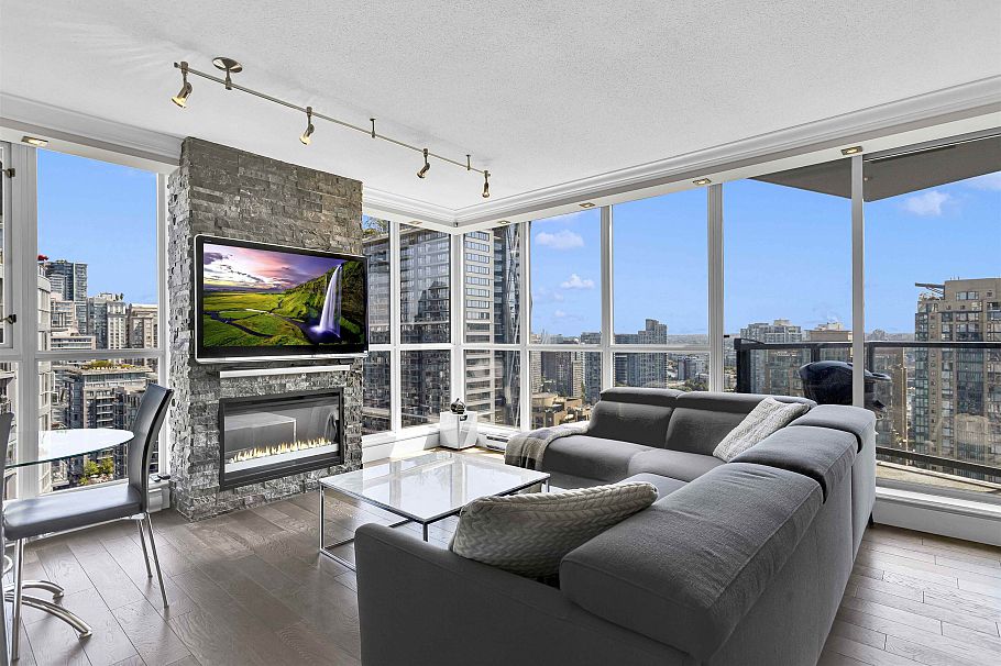 2404 1199 Seymour Street Vancouver, BC - 1