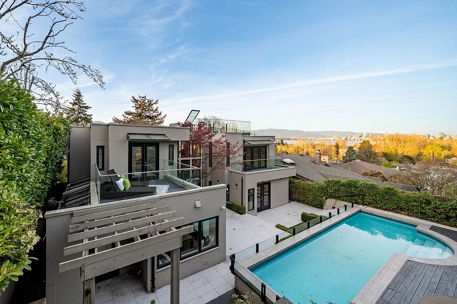 4524 W 1st Avenue Vancouver, BC - 36