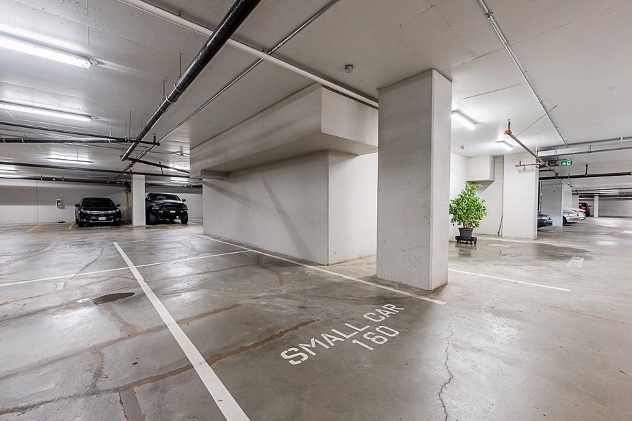 2106 1550 Fern Street North Vancouver, BC - 33