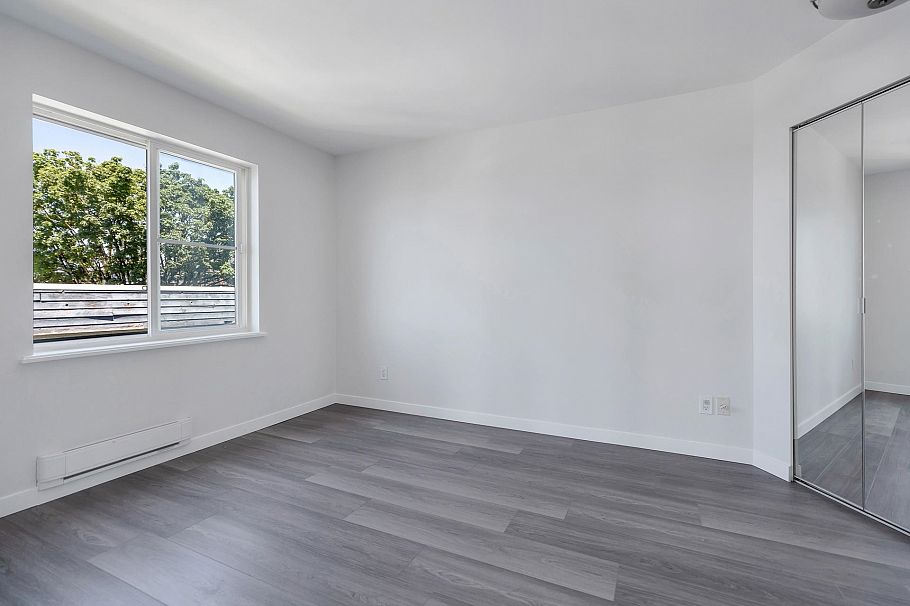 404 245 St. Davids Avenue North Vancouver, BC - 28