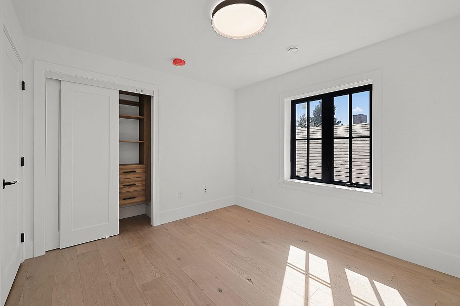 1 2565 Dundas Street Vancouver, BC - 15