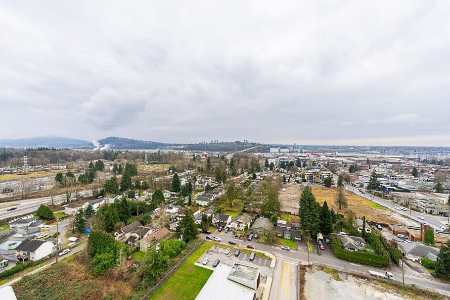 2106 1550 Fern Street North Vancouver, BC - 24