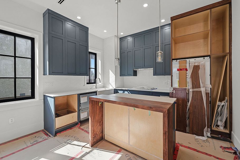 1 2565 Dundas Street Vancouver, BC - 7