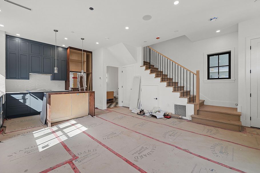 1 2565 Dundas Street Vancouver, BC - 10