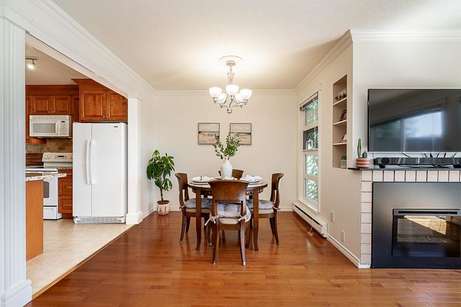 34 900 W 17th Street North Vancouver, BC - 11