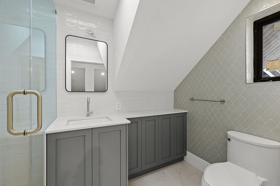 1 2565 Dundas Street Vancouver, BC - 30