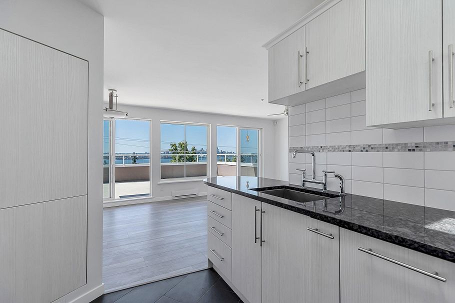 404 245 St. Davids Avenue North Vancouver, BC - 22