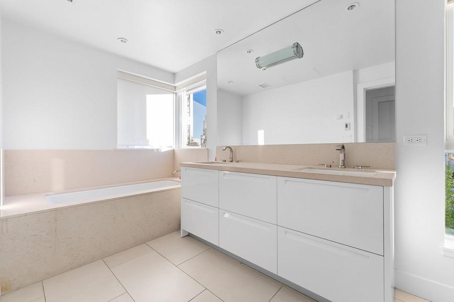 502 6080 Iona Drive Vancouver, BC - 19