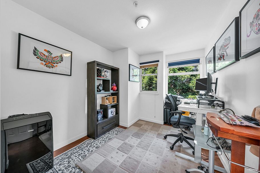 2848 W 20th Avenue Vancouver, BC - 4