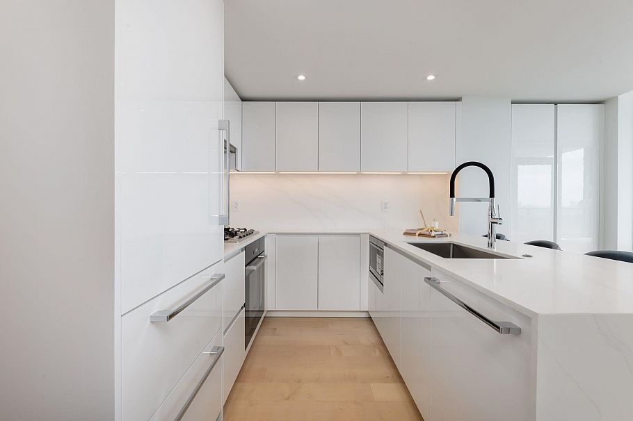 901 135 E 13th Street North Vancouver, BC - 11