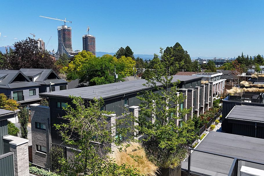 153 785 W 49th Avenue Vancouver, BC - 25