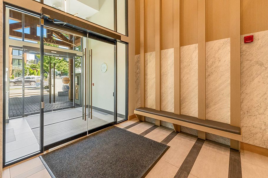 407 733 E 3rd Street North Vancouver, BC - 30