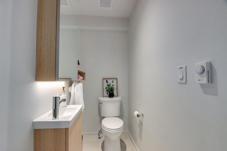 153 785 W 49th Avenue Vancouver, BC - 11