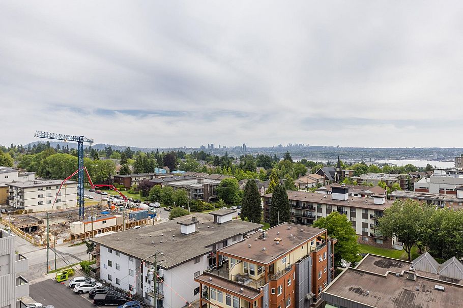 901 135 E 13th Street North Vancouver, BC - 26