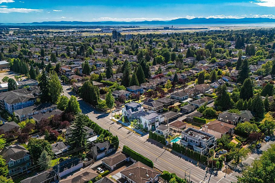 1010 W 57th Avenue Vancouver, BC - 6