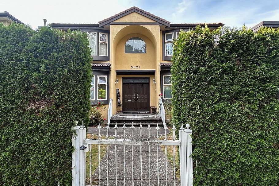 3021 W 21st Avenue Vancouver, BC - 1
