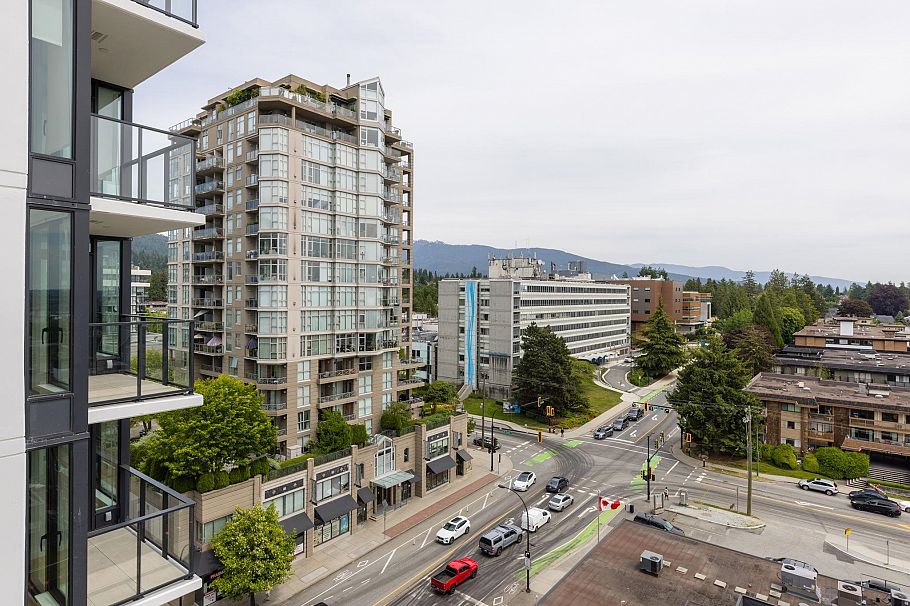901 135 E 13th Street North Vancouver, BC - 25