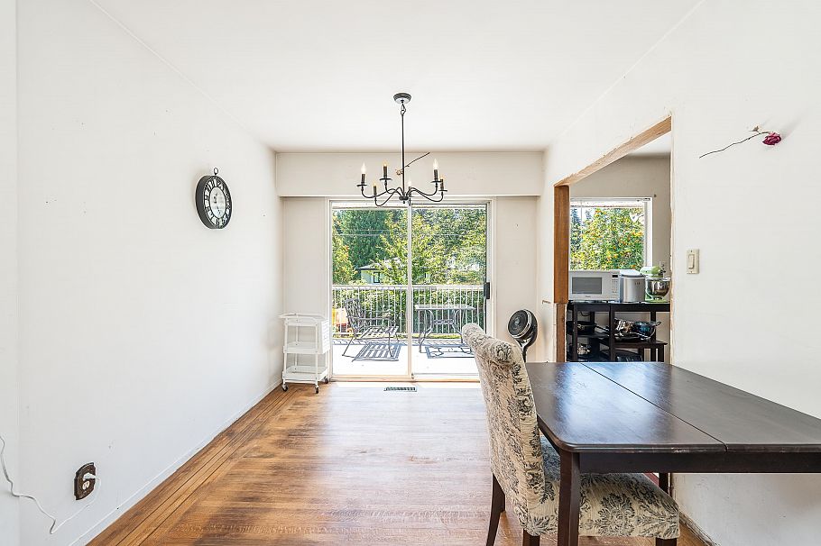 951 Canyon Boulevard North Vancouver, BC - 8