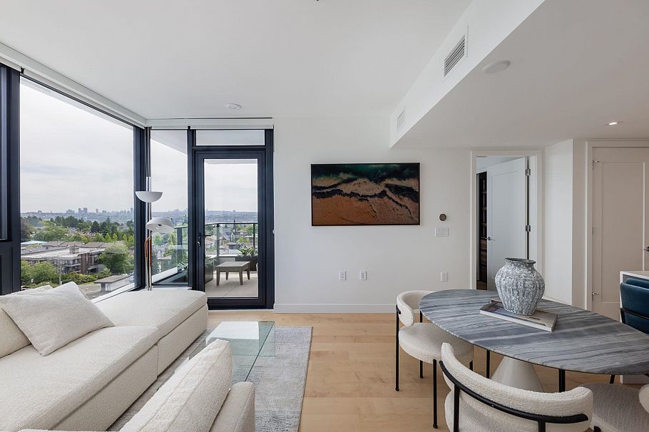 901 135 E 13th Street North Vancouver, BC - 5