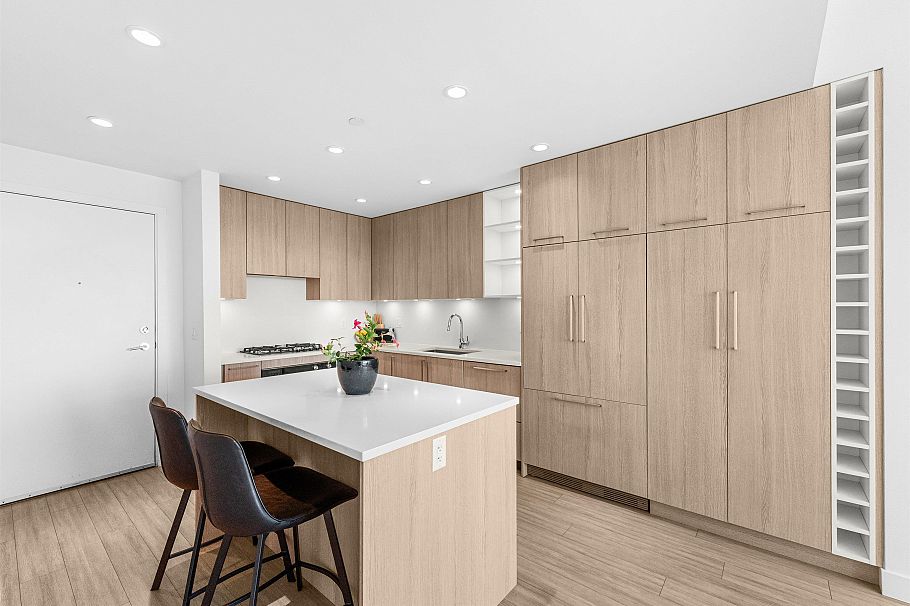 407 733 E 3rd Street North Vancouver, BC - 4